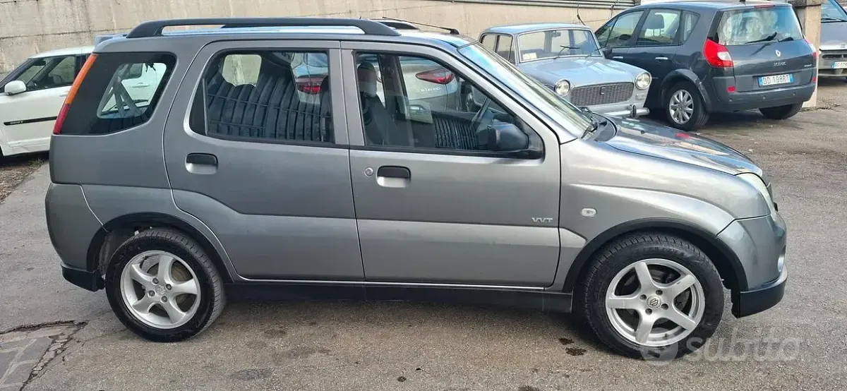 Second-hand Suzuki Ignis GL 99 CP (72 kW) 2007 Gri Hatchback