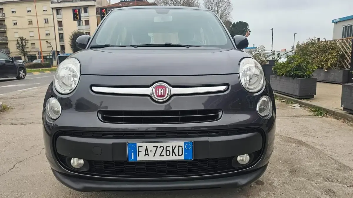 Usata Fiat 500L Lounge 85 CV (62 kW) 2015 Nero Monovolume