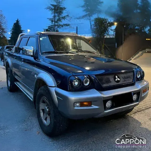 Usata Mitsubishi L200 116 CV (85 kW) 2003 Blu Pick-up