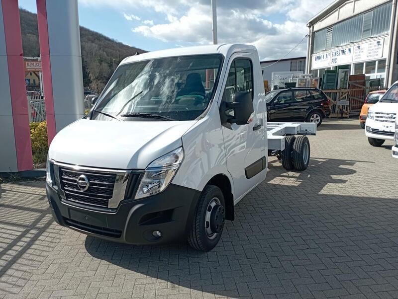 Usata Nissan Interstar 145 CV (106 kW) 2023 Bianco Furgone