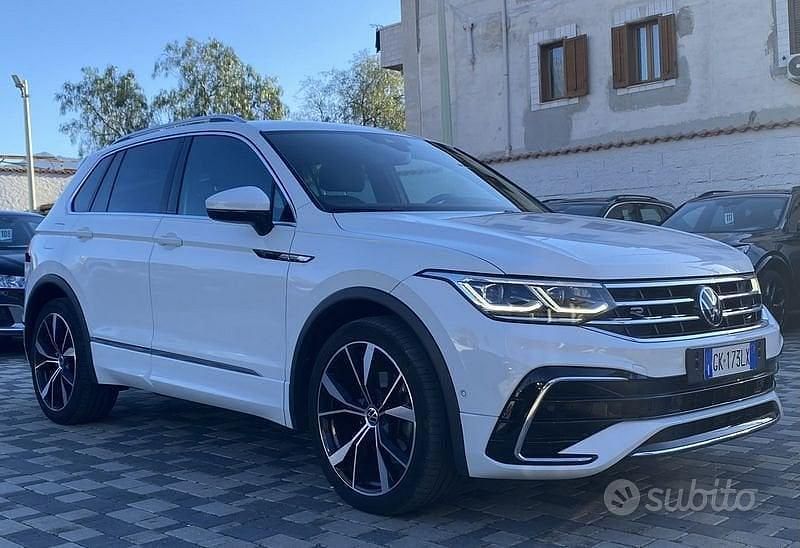 Usata VW Tiguan R-line 150 CV (110 kW) 2022 Bianco SUV