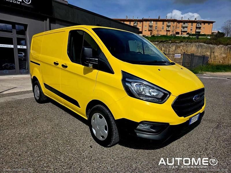Usata Ford Transit Custom Trend 131 CV (96 kW) 2020 Giallo Furgone