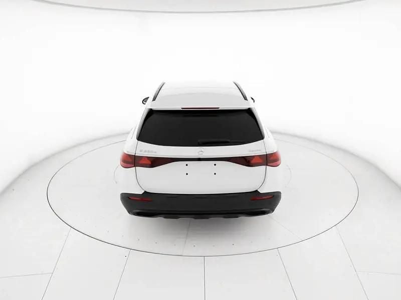 Bianco Nuova 2025 Mercedes E220 Premium Station wagon | 75.900 € (Buon prezzo) - Immagine 1/4