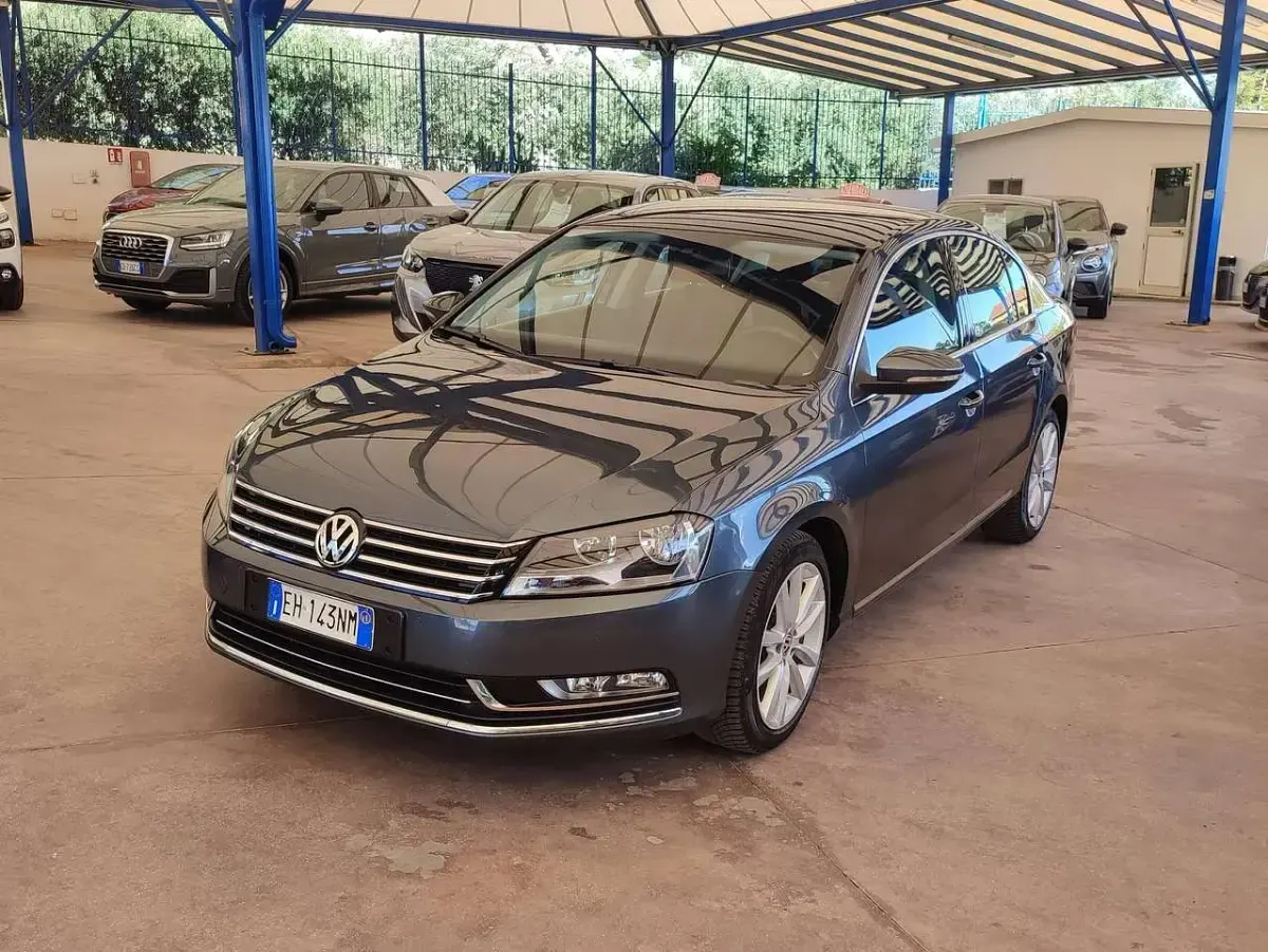 Usata VW Passat Highline 140 CV (102 kW) 2011 Nero Berlina