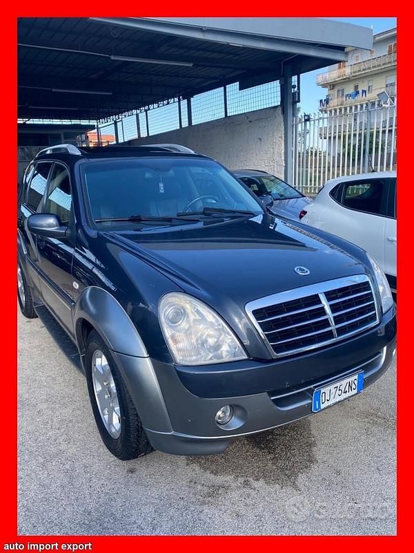Usata Ssangyong (KGM) Rexton 186 CV (136 kW) 2007 Blu SUV