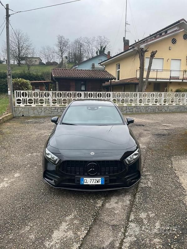 Usata Mercedes A200 Premium 150 CV (110 kW) 2020 Nero Berlina