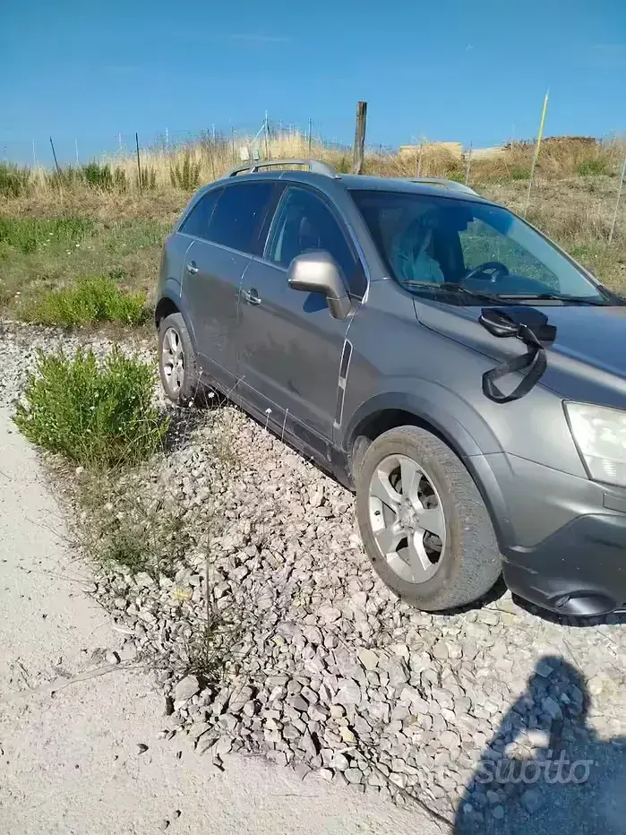 Usata Opel Antara 150 CV (110 kW) 2009 Grigio SUV
