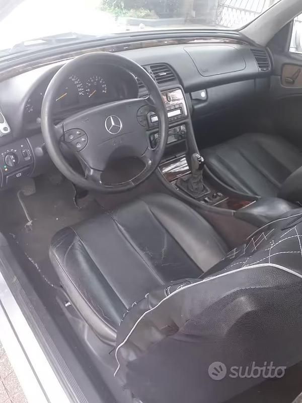 Usata Mercedes CLK200 2001 Grigio Coupé