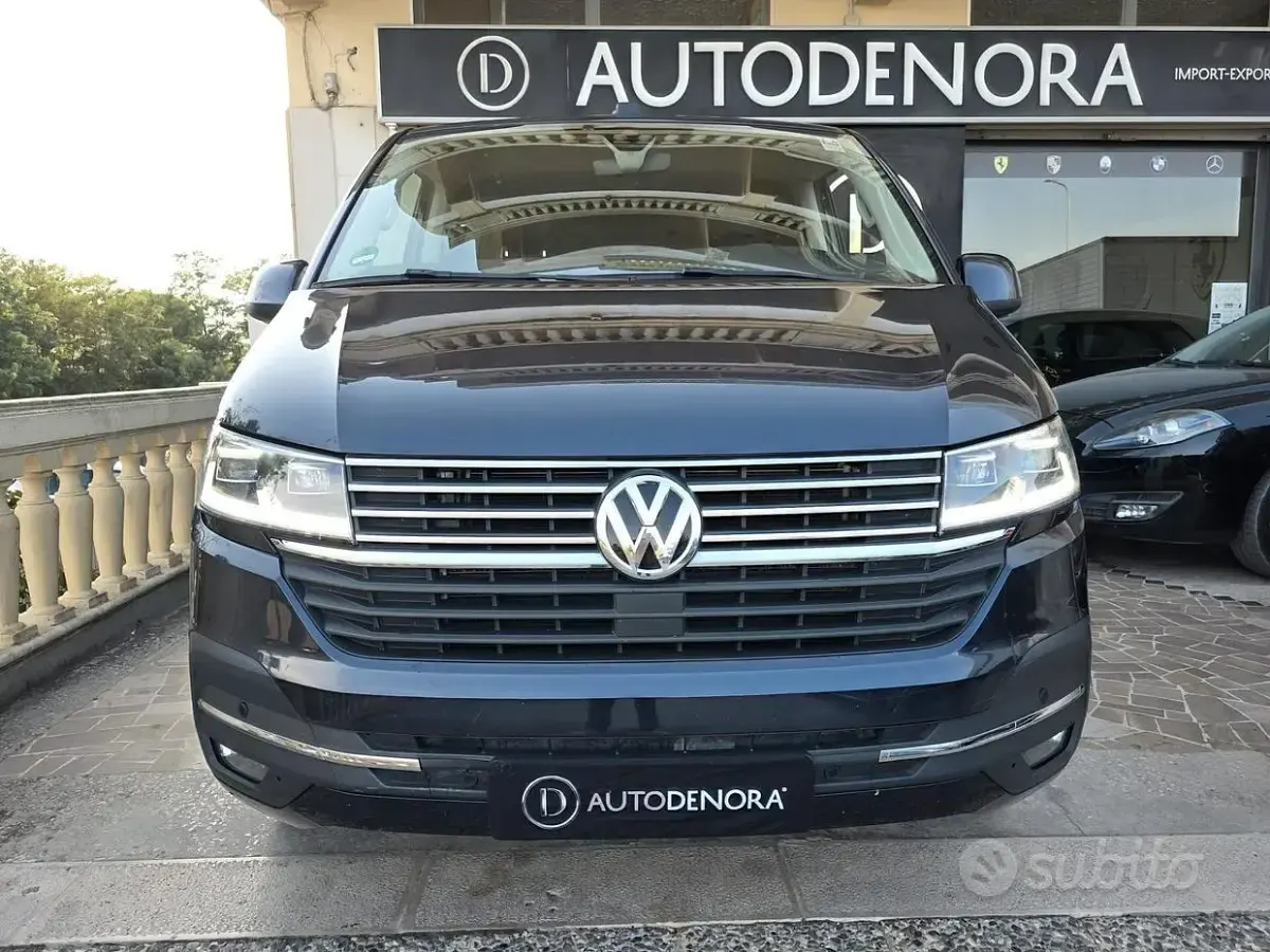 Usata VW Multivan Highline 199 CV (146 kW) 2020 Bluazzurro Monovolume