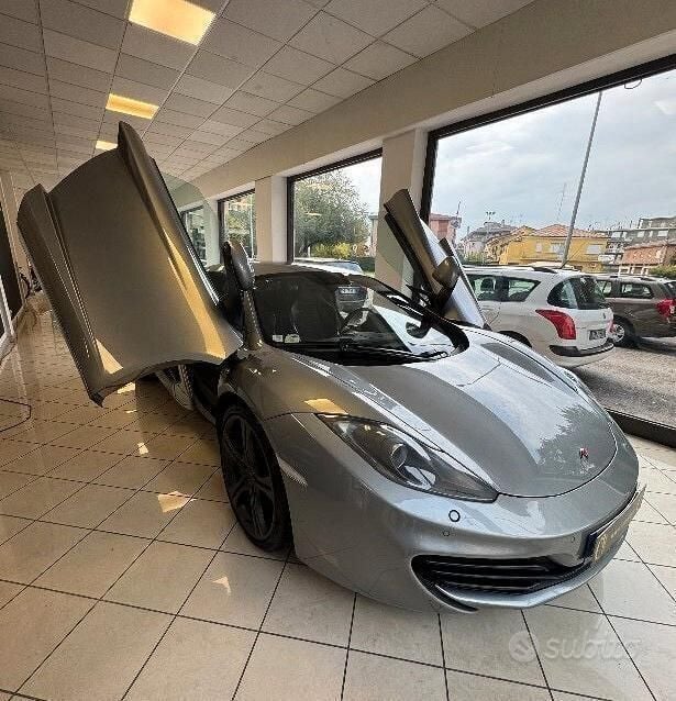Usata McLaren MP4-12C 625 CV (459 kW) 2011 Grigio Coupé