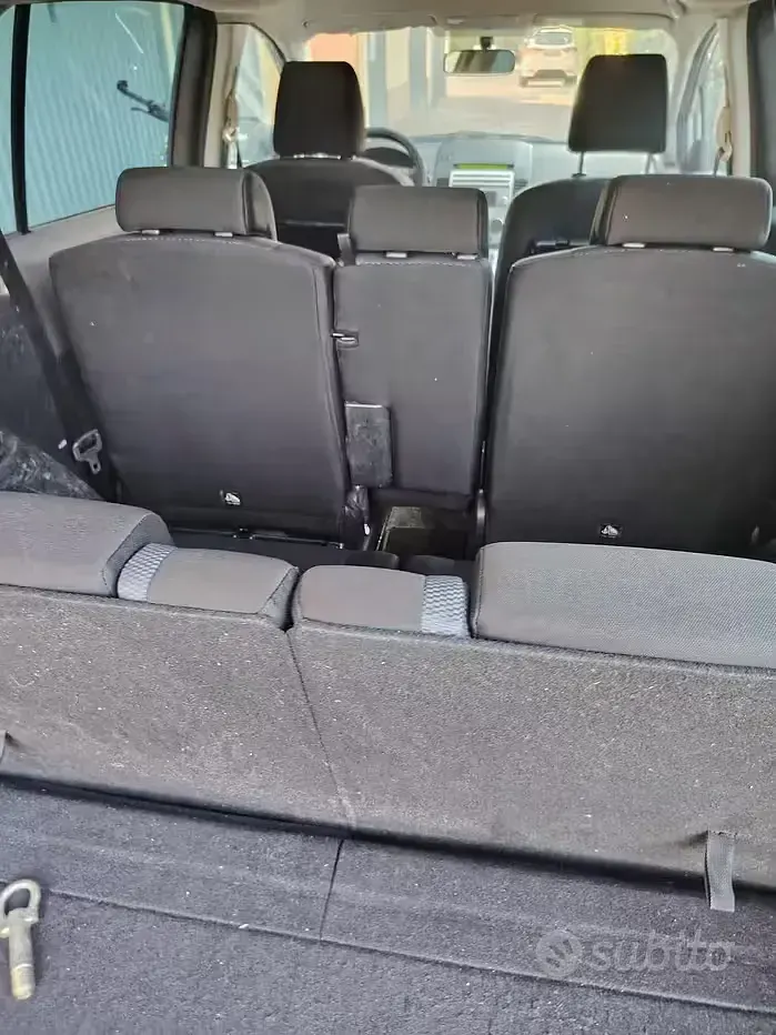 Usata Mazda 5 110 CV (80 kW) 2007 Grigio Monovolume