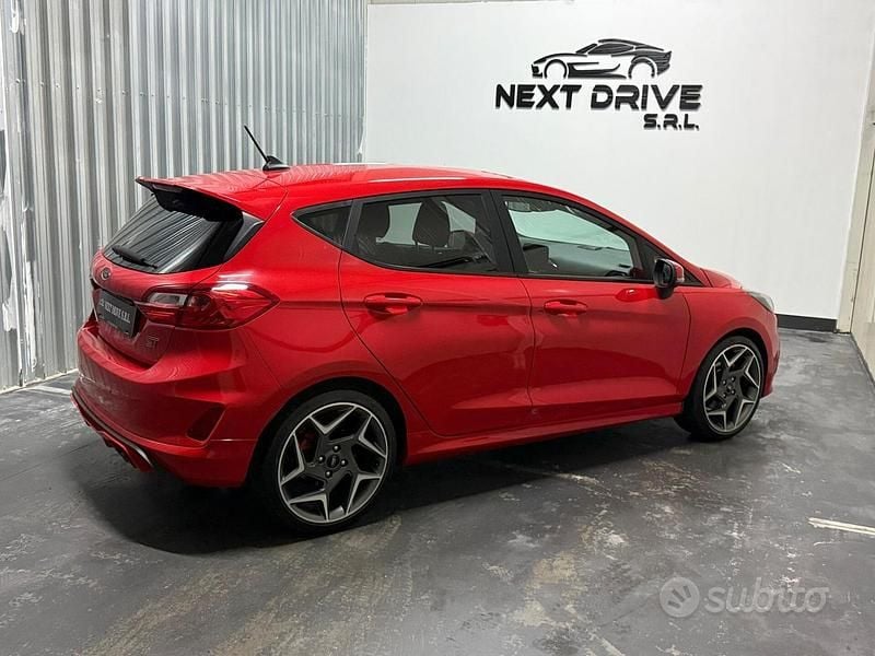 Usata Ford Fiesta ST 200 CV (147 kW) 2021 Rosso Utilitaria