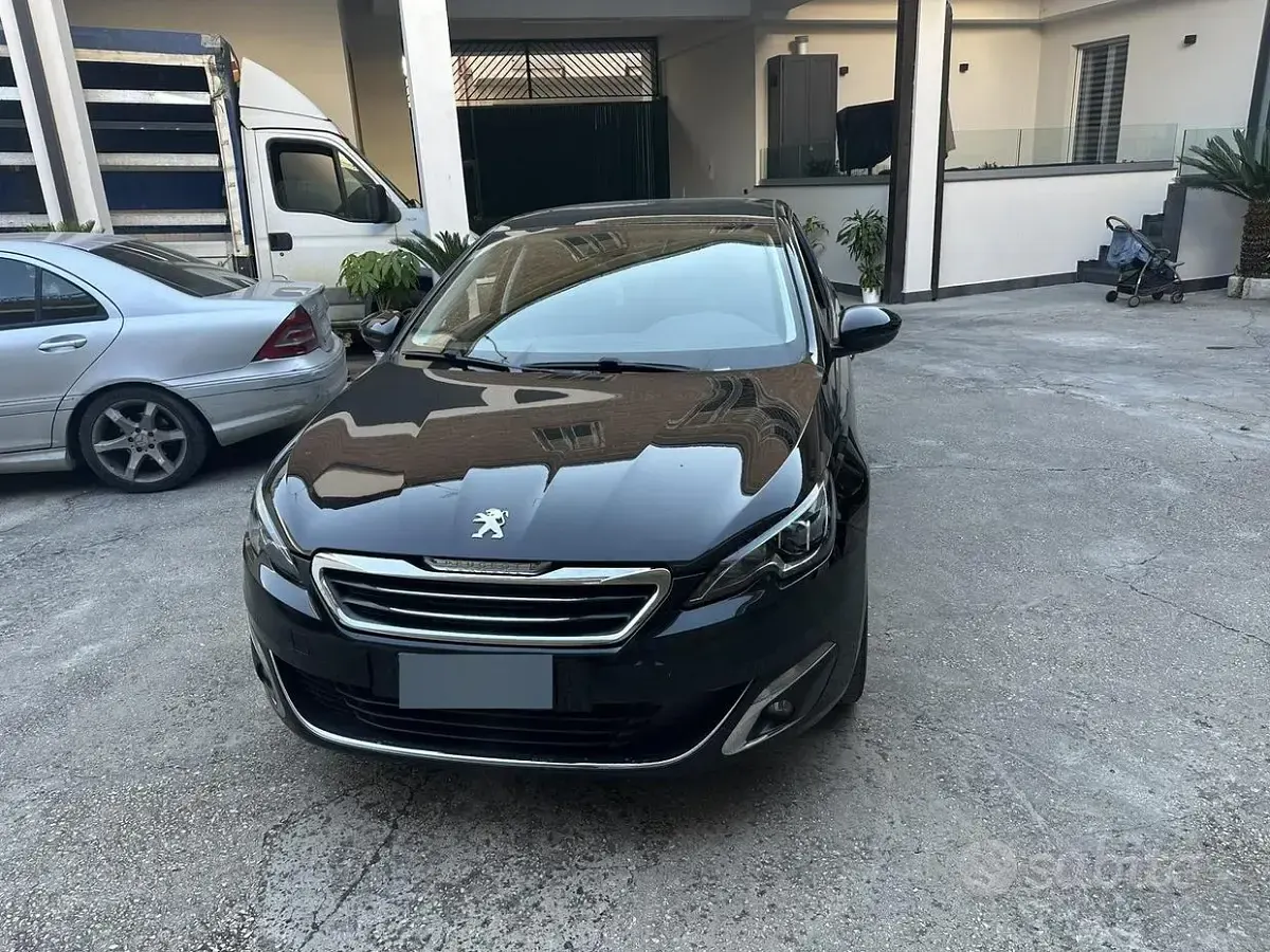Usata Peugeot 308 120 CV (88 kW) 2016 Nero Berlina