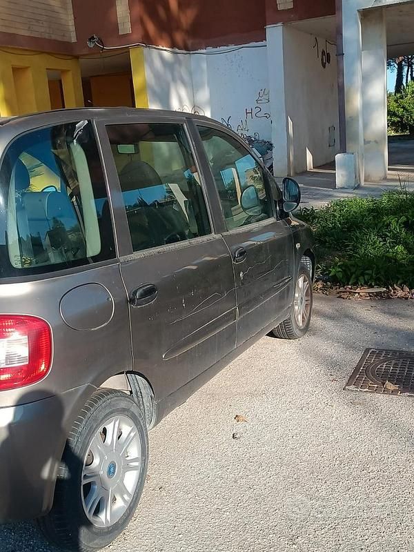 Usata Fiat Multipla 103 CV (75 kW) 2006 Monovolume