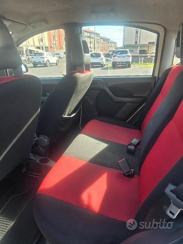 Usata Fiat Panda 69 CV (50 kW) 2010 Bianco Berlina