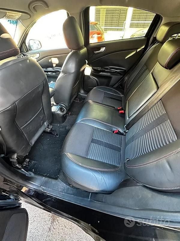 Usata Alfa Romeo Giulietta 235 CV (172 kW) 2014 Nero Berlina