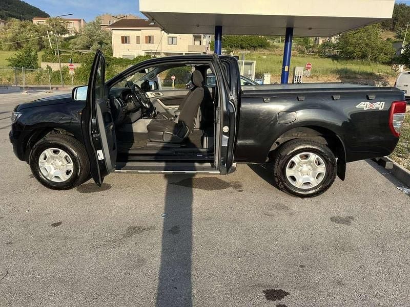 Usata Ford Ranger XLT 160 CV (117 kW) 2016 Nero Pick-up