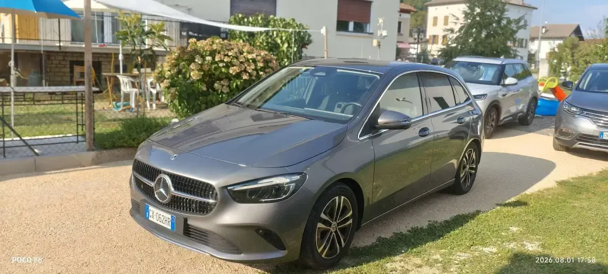 Usata Mercedes B200 150 CV (110 kW) 2023 Grigio Utilitaria