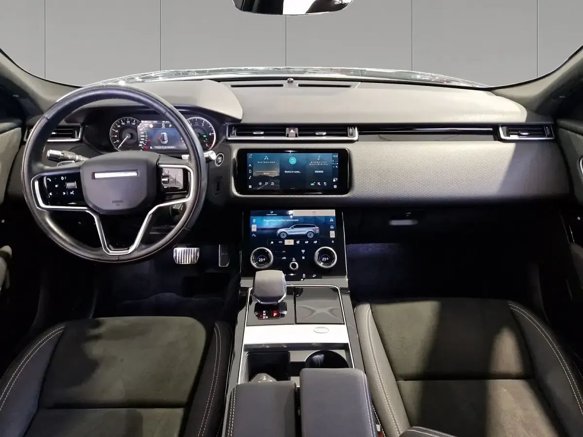 Usata Land Rover Range Rover Velar R-Dynamic 300 CV (220 kW) 2021 Carpathian grey SUV