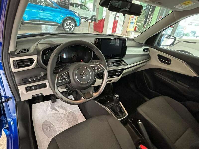 Usata Suzuki Swift 83 CV (61 kW) 2024 Blu azzorre met. Utilitaria