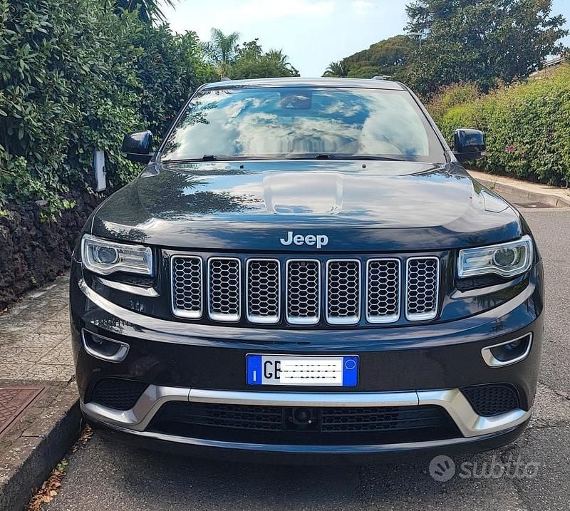 Usata Jeep Grand Cherokee Summit 250 CV (183 kW) 2015 Nero SUV