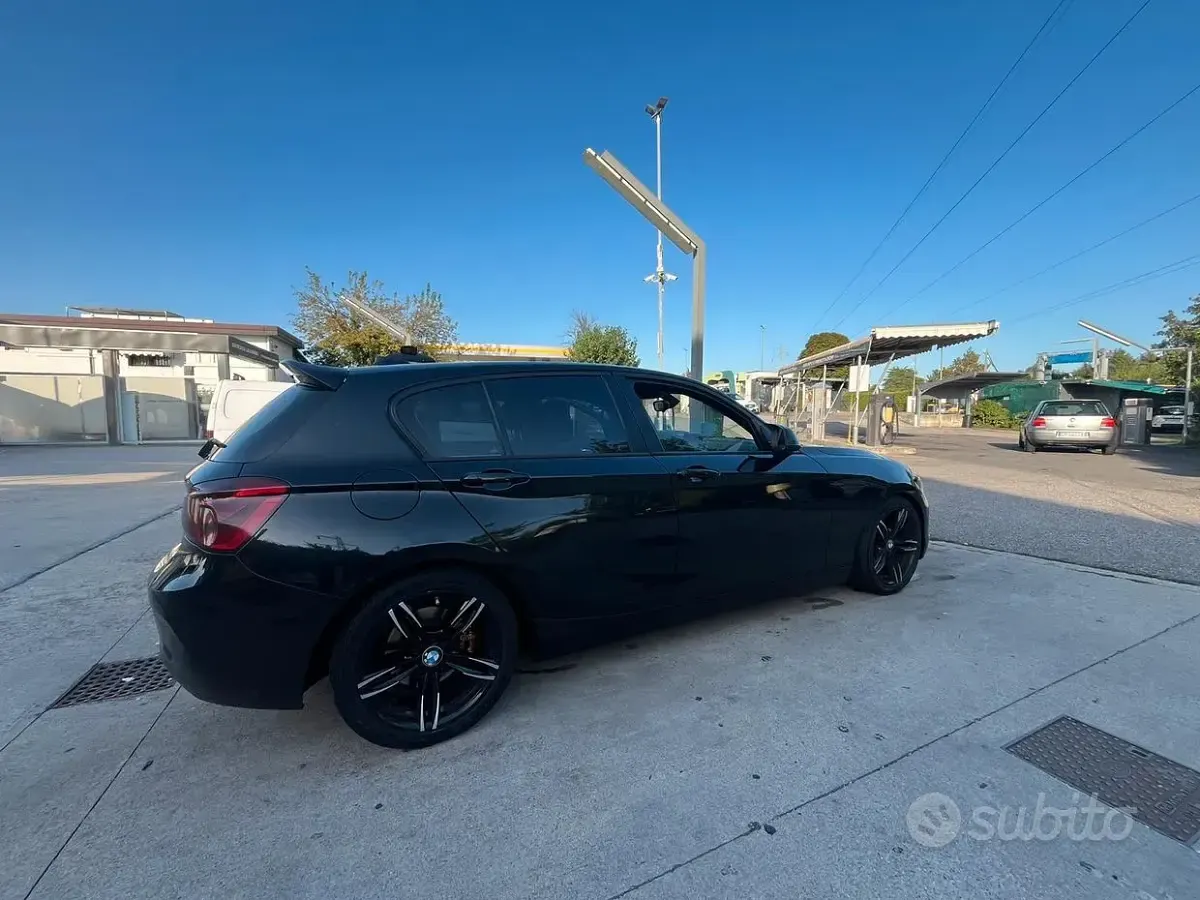Usata BMW 118 185 CV (136 kW) 2016 Nero Utilitaria