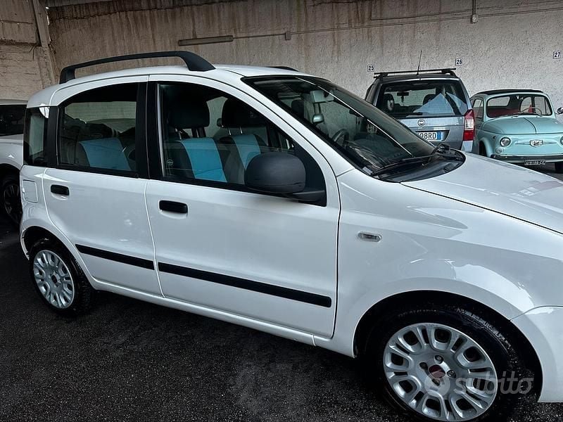 Usata Fiat Panda 69 CV (50 kW) 2012 Bianco Utilitaria