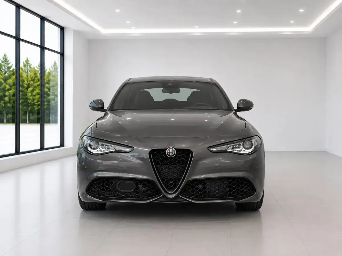 Usata Alfa Romeo Giulia Business 190 CV (139 kW) 2022 Grigio Berlina