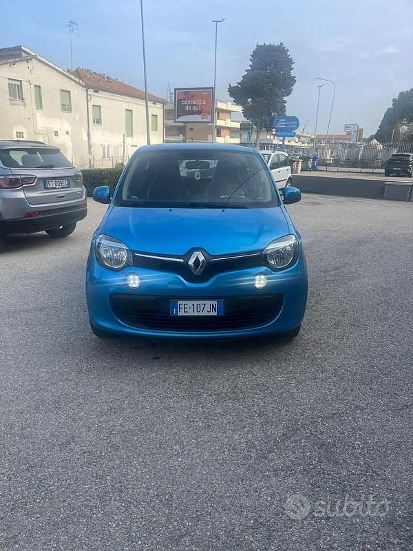 Usata Renault Twingo Life 69 CV (50 kW) 2016 Blu Utilitaria