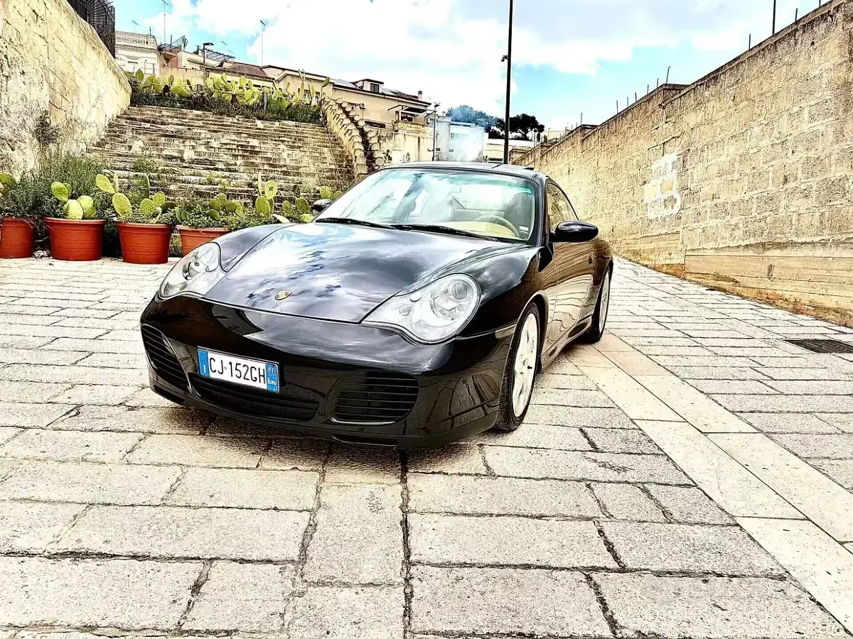 Usata Porsche 996 320 CV (235 kW) 2003 Nero Coupé