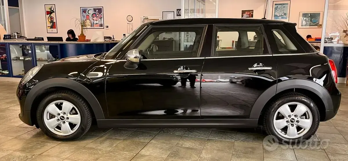 Usata Mini ONE 102 CV (75 kW) 2015 Nero Utilitaria