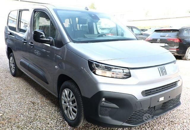 Nuova Fiat Doblò 130 CV (95 kW) 2025 Grigio Monovolume