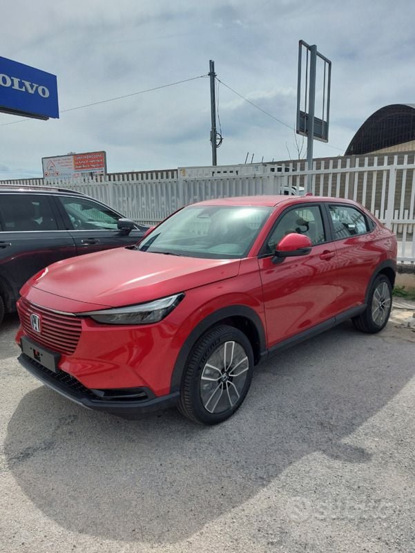 Usata Honda HR-V Hybrid 107 CV (78 kW) 2024 Rosso SUV