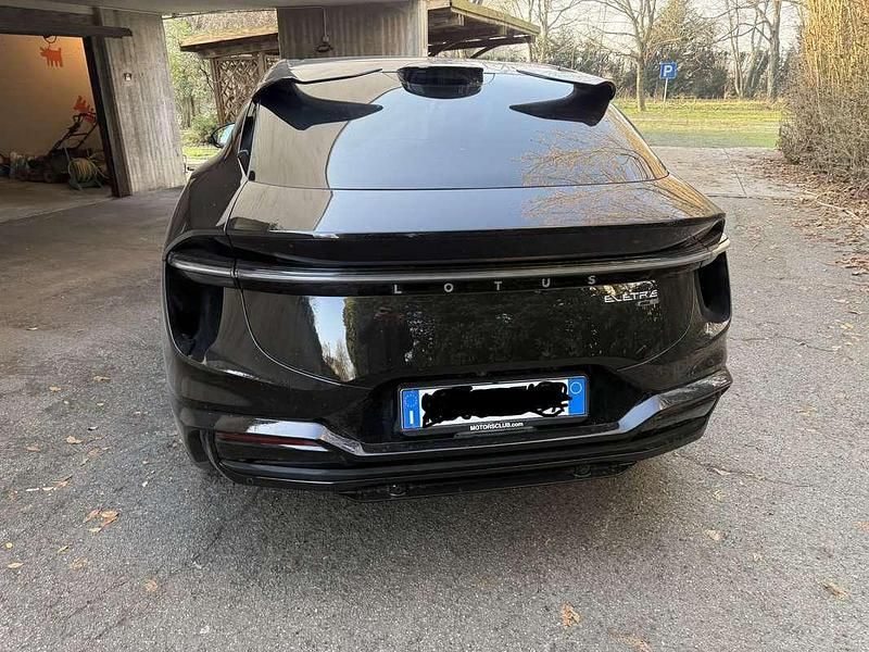 Usata Lotus Eletre 139 kW (190 CV) 2025 Nero SUV