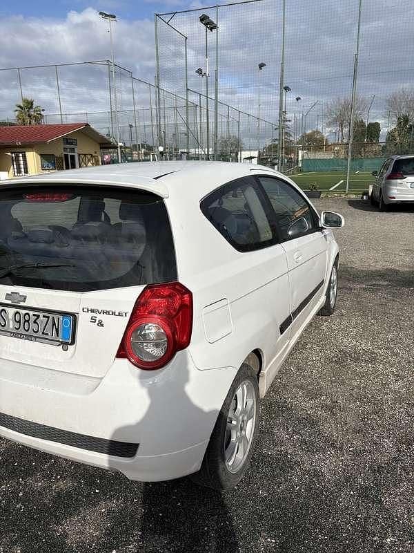 Usata Chevrolet Aveo 84 CV (61 kW) 2009 Bianco Berlina