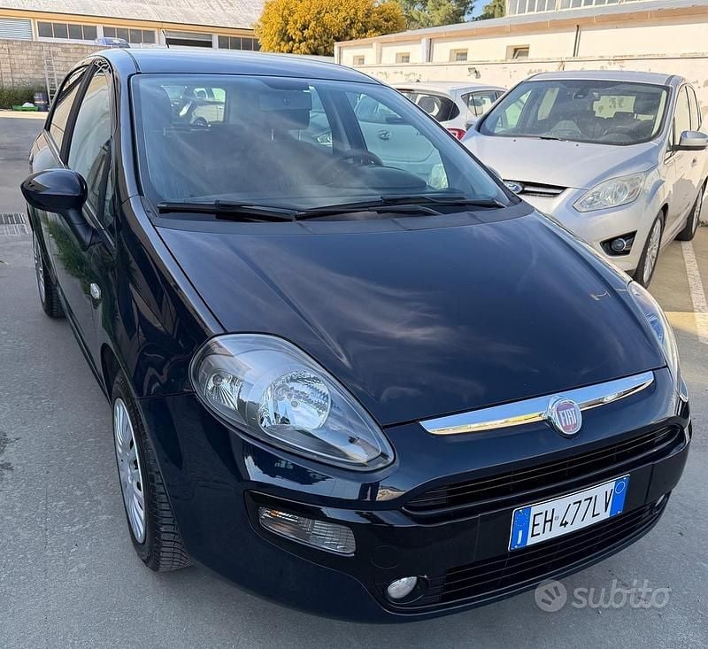 Usata Fiat Punto Evo 75 CV (55 kW) 2011 Blu Utilitaria