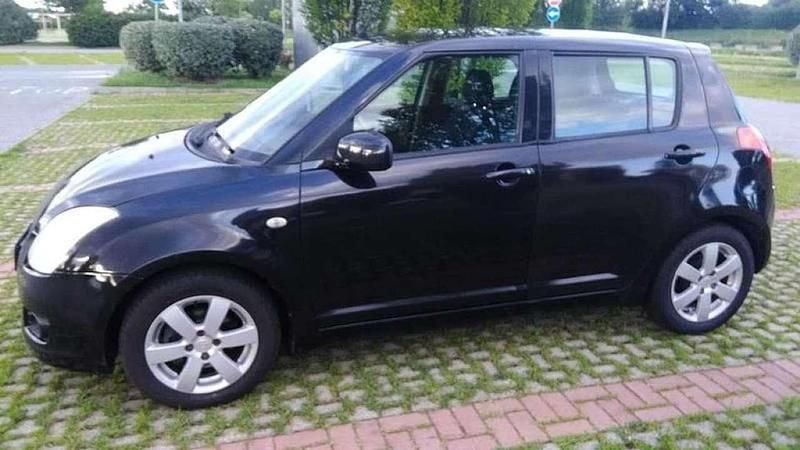 Usata Suzuki Swift 92 CV (67 kW) 2009 Nero Utilitaria