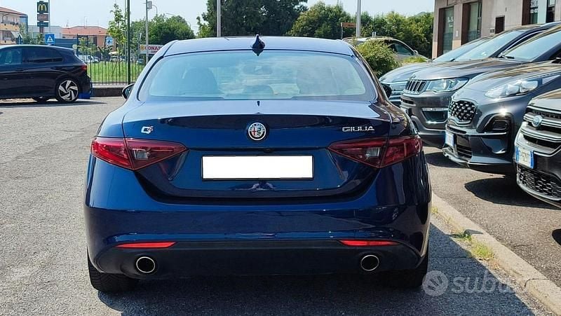 Usata Alfa Romeo Giulia Business 190 CV (139 kW) 2019 Blu Berlina