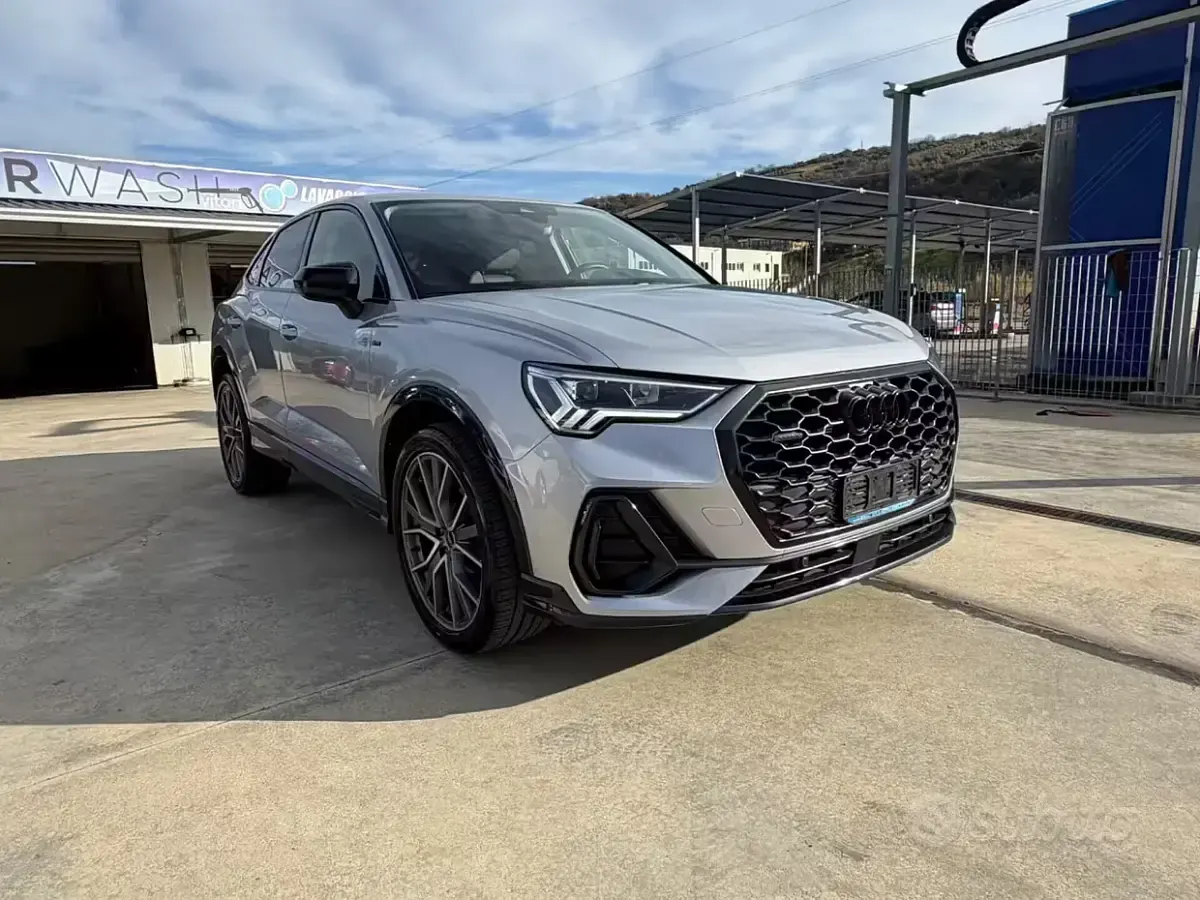 Usata Audi Q3 S-Line 200 CV (147 kW) 2022 Grigio SUV