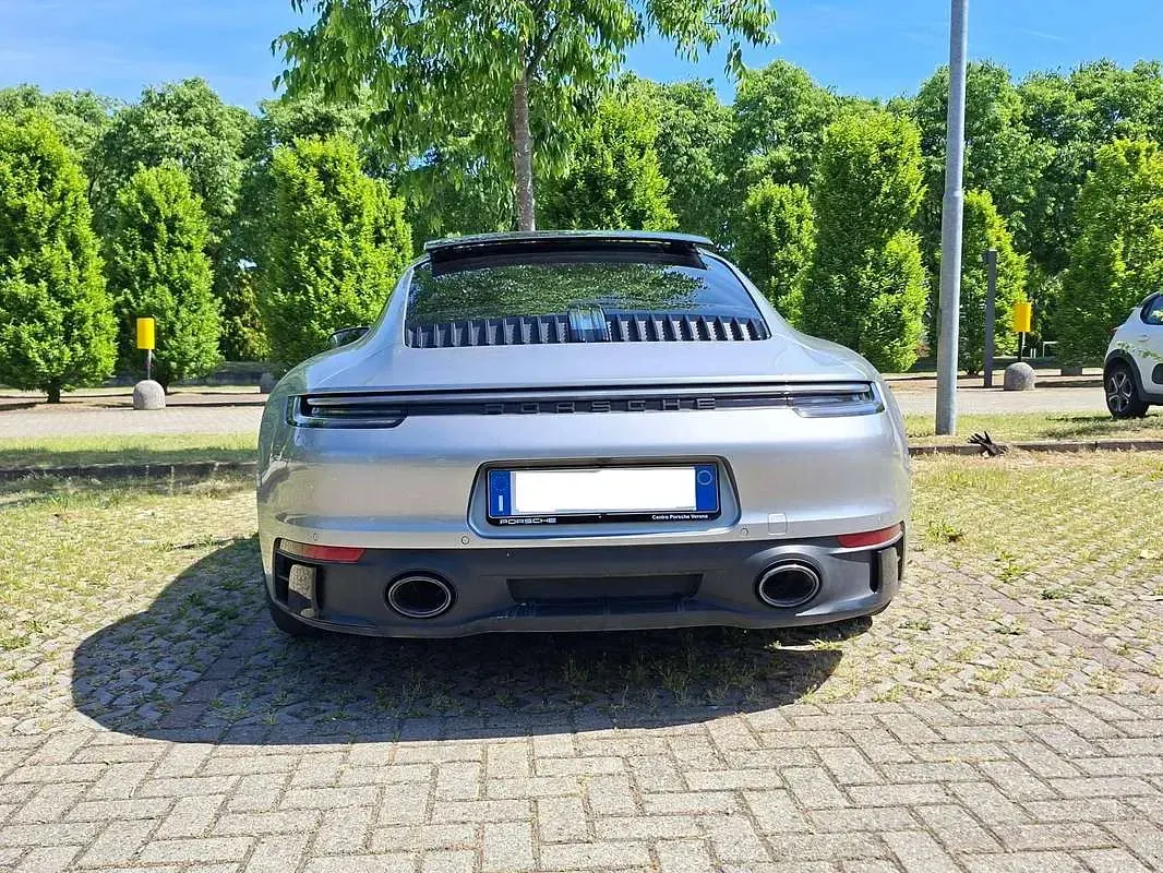 Usata Porsche 911 Carrera GTS 480 CV (353 kW) 2022 Argento Coupé