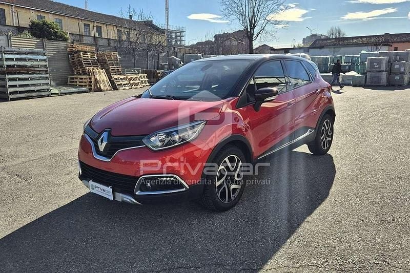Usata Renault Captur 110 CV (80 kW) 2015 Rosso SUV