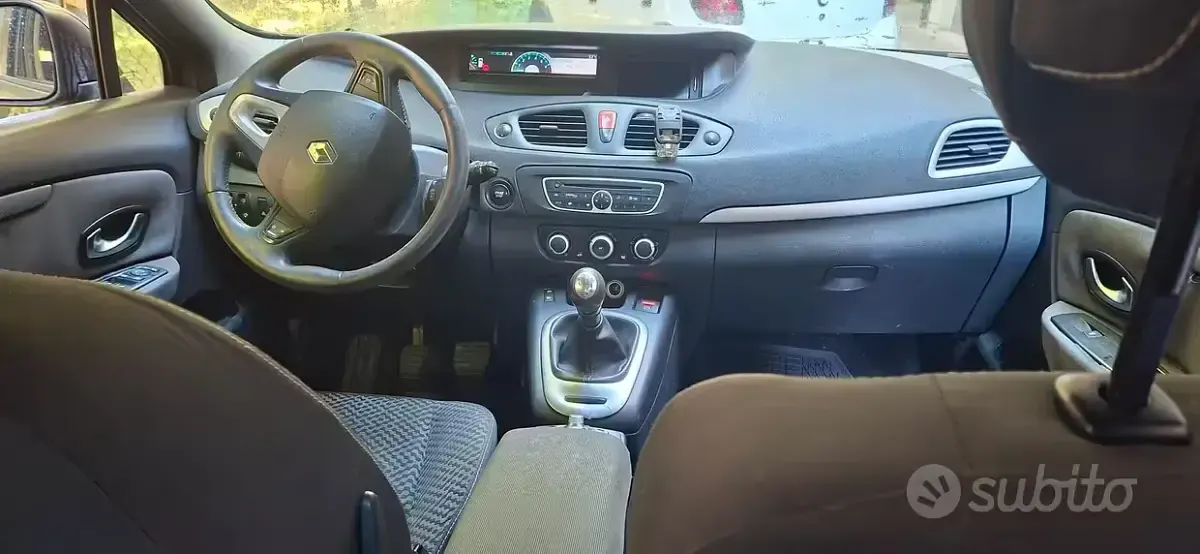Usata Renault Scenic E-Tech 110 CV (80 kW) 2011 Monovolume