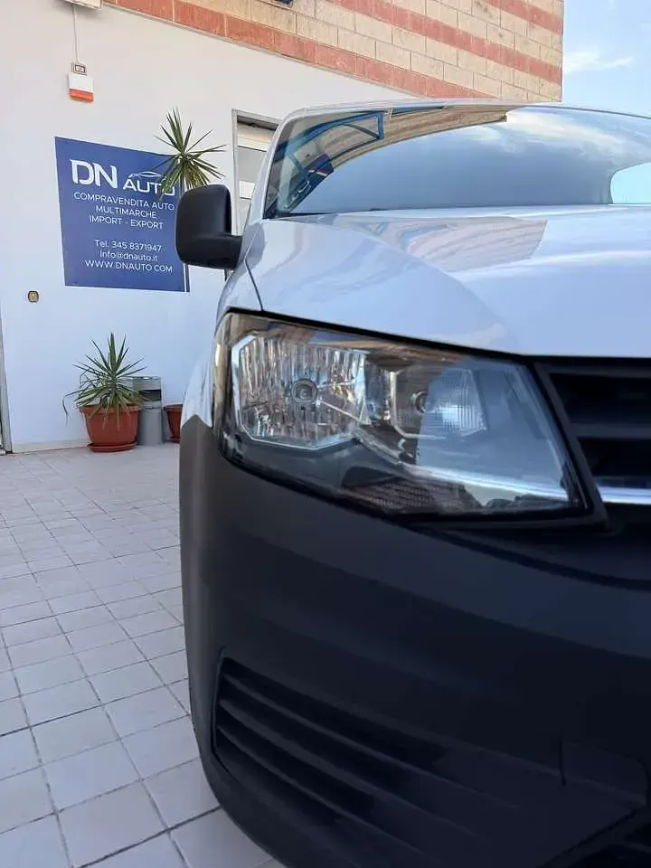 Usata VW Caddy 102 CV (75 kW) 2016 Bianco Monovolume