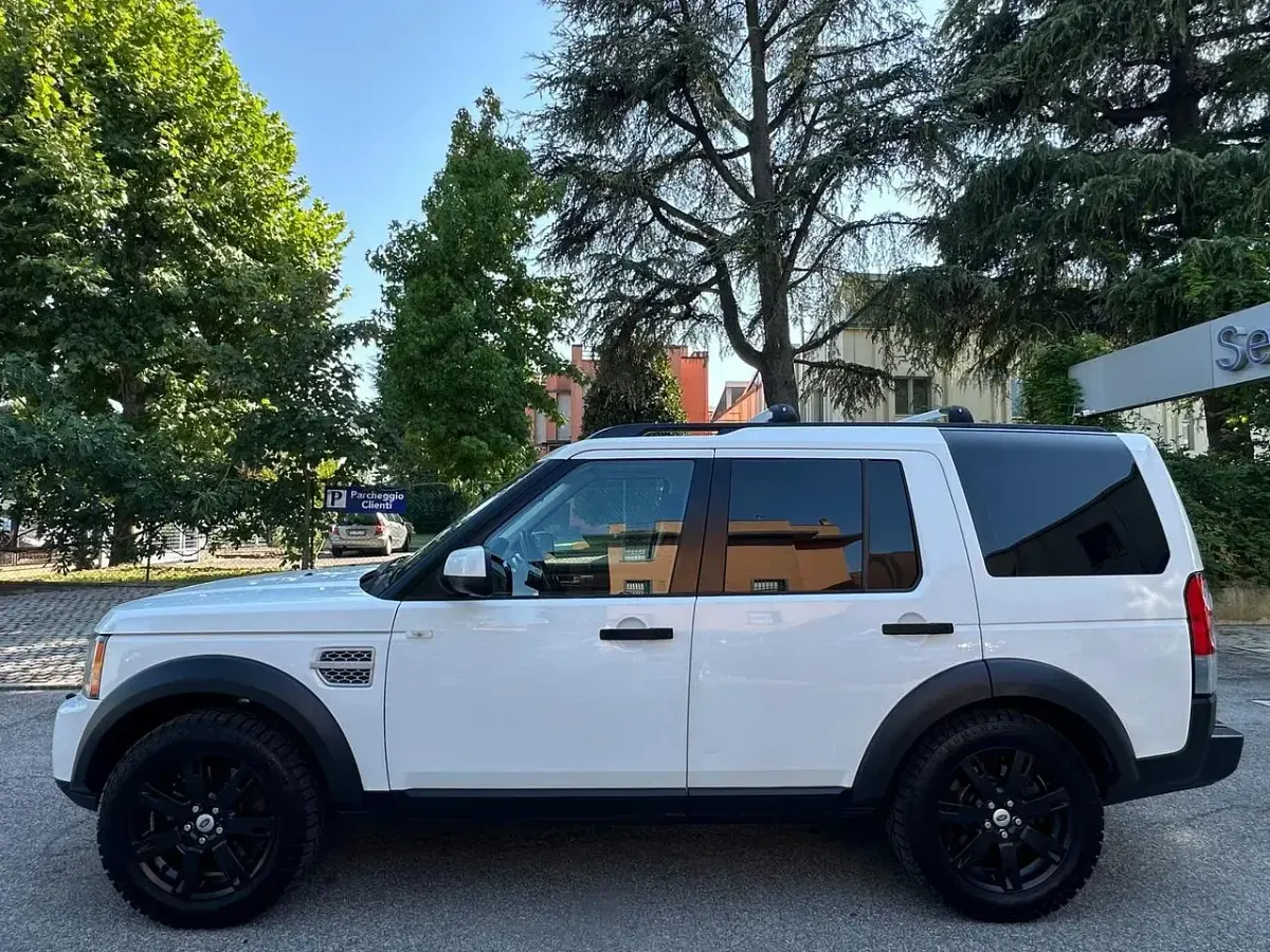 Usata Land Rover Discovery 4 S 211 CV (155 kW) 2013 Bianco SUV