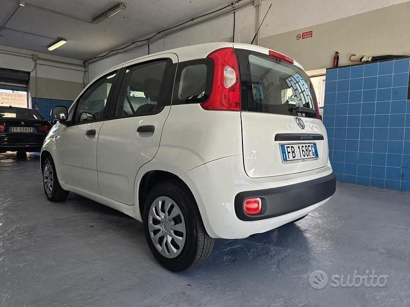 Usata Fiat Panda Lounge 95 CV (69 kW) 2015 Bianco Utilitaria