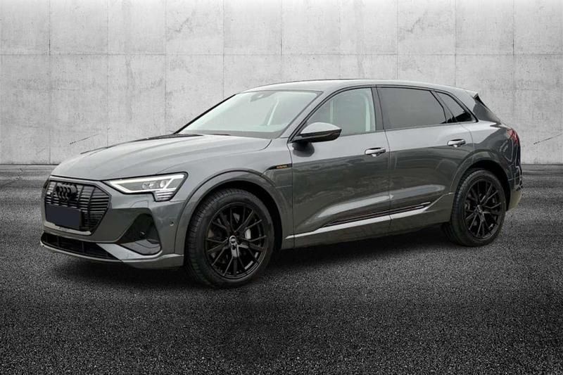 Usata Audi e-tron S-Line 158 kW (215 CV) 2022 Grigio SUV