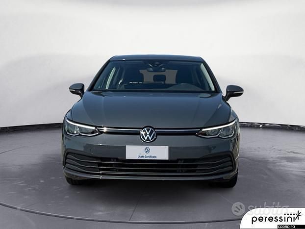 Usata VW Golf VIII Life 115 CV (84 kW) 2023 Berlina