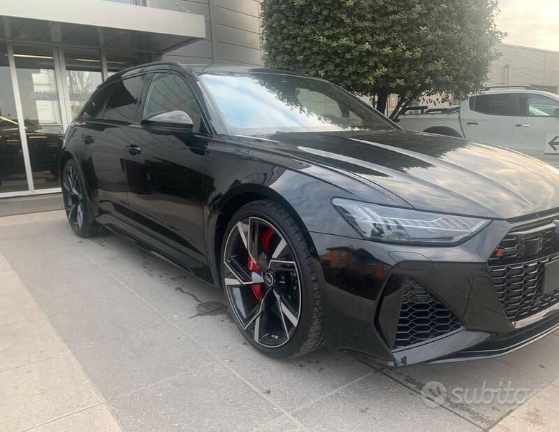 Usata 2022 Audi RS6 Performance Station wagon | 125.000 € - Immagine 1/4