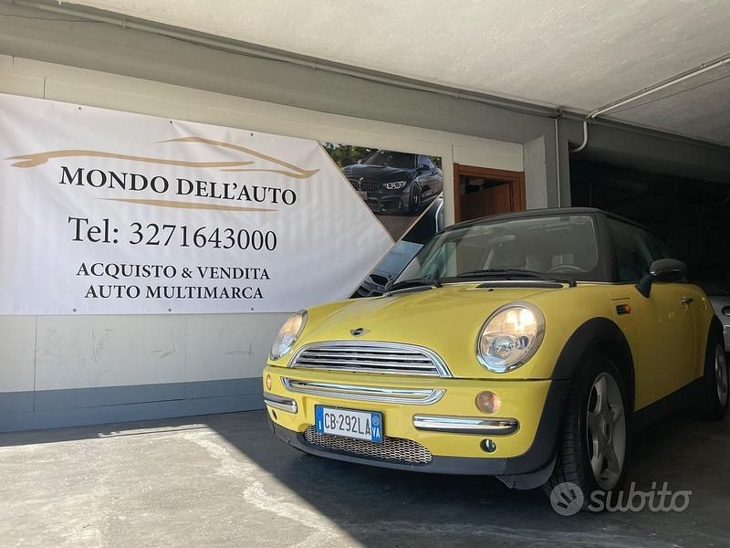 Usata Mini Cooper 115 CV (84 kW) 2002 Giallo Utilitaria