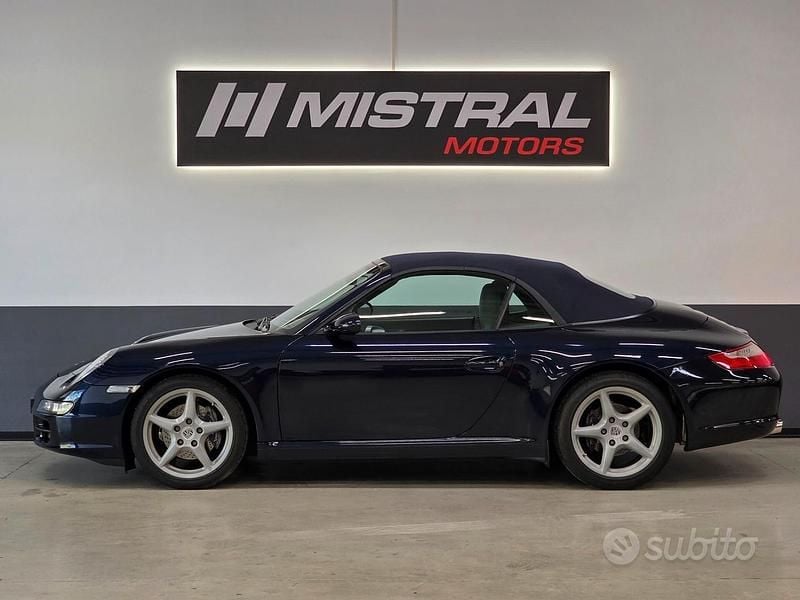 Usata Porsche 911 Carrera Cabriolet 325 CV (239 kW) 2006 Blu Cabrio